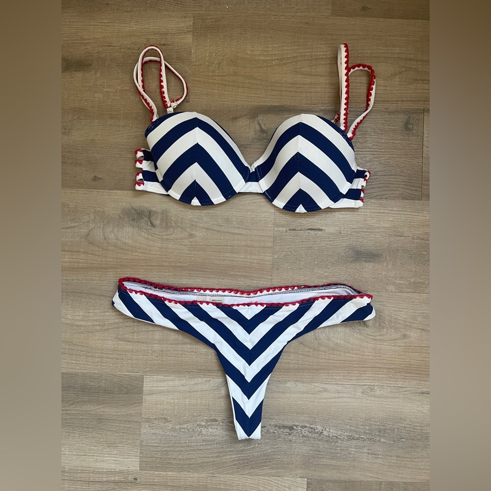 beach bunny XL love stitch bikini